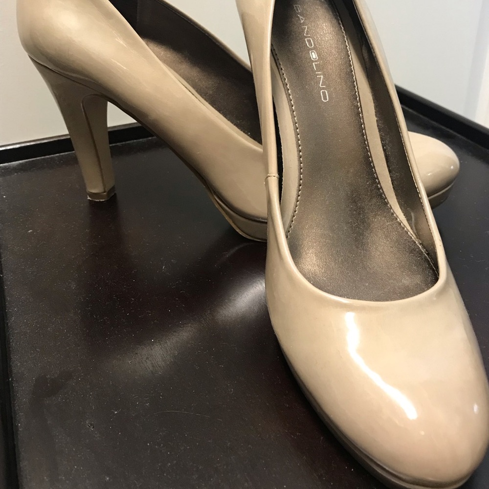 Women’s shoes